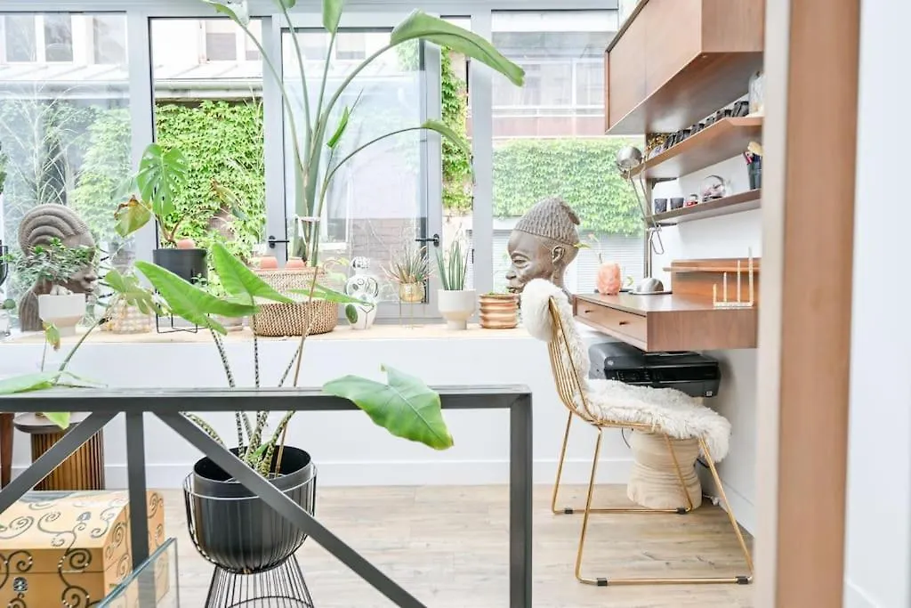 Apartamento 2 Bd Chic Loft, Historic Charm & Modern Amenities París