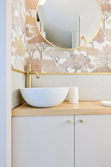 2 Bd Chic Loft, Historic Charm & Modern Amenities Lägenhet Paris Frankrike
