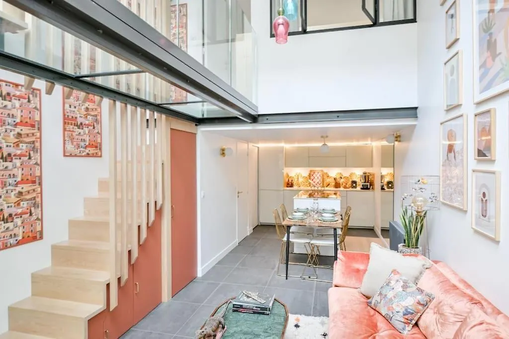شقة 2 Bd Chic Loft, Historic Charm & Modern Amenities باريس