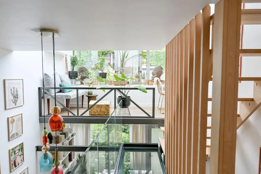 شقة 2 Bd Chic Loft, Historic Charm & Modern Amenities باريس