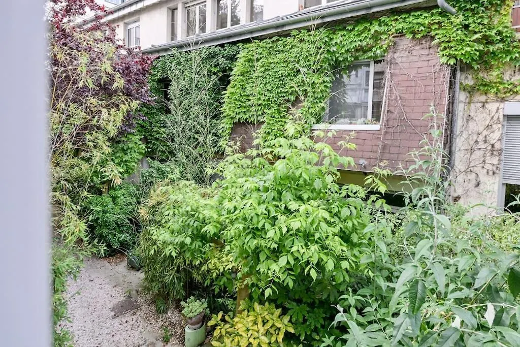 شقة 2 Bd Chic Loft, Historic Charm & Modern Amenities باريس 0*,  فرنسا